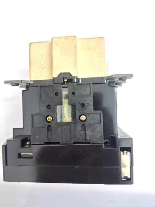 FUJI ELECTRIC SC-4N MAGNETIC CONTACTOR - Image 3