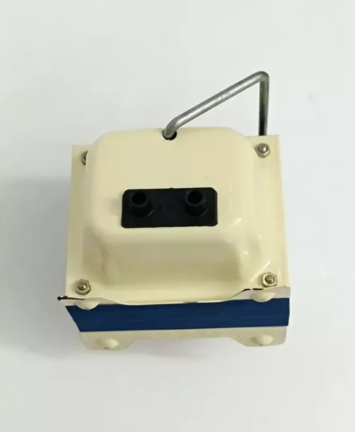 MANUMAG S.L. TRANSFORMER TWO-WAY 110V/220V 300VA - Image 2