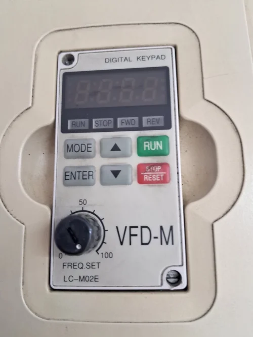 Delta frequency converter VFD037M43A 380V 3.7KW - Image 3