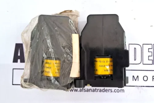 FUJI ELECTRIC SRC 50-2F AUXILIARY RELAY LOT OF 2 PCS