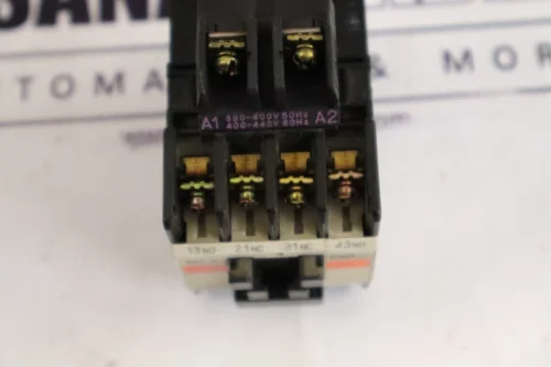 Fuji Electric SH-4 Magnetic Contactor 380-400V 50Hz 400-440V 60Hz - Image 9