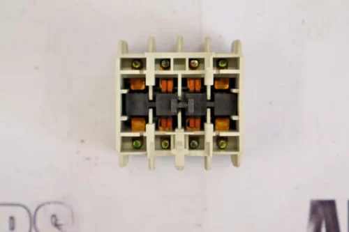 Lot of 2x Fuji Electric SZ-A22 Auxiliary Contact Block A600 Q300 - Image 3