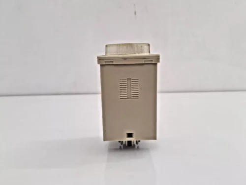 OMRON H3BA-N 250VAC Timer - Image 3