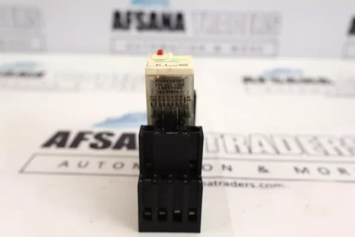 Schneider Electric RXZE2M114M Relay With Socket 230V 50/60Hz - Image 3
