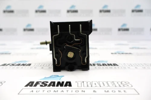 Merlin gerin 685 725 auxiliary switch - Image 7