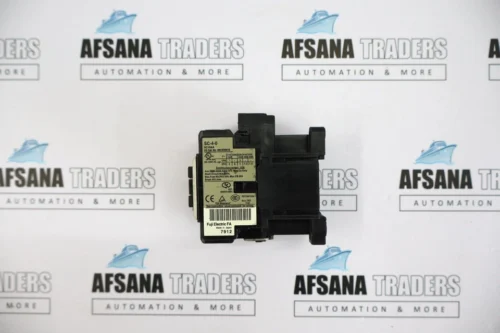 New c8201 fuji electric contactor w/ breakage sc-4-0 sc19aa “slightly cracked - Image 7