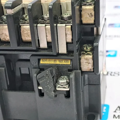 YASKAWA | HC-10F | RH-13/()M | 20A | CONTACTOR & RELAY "SLIGHTLY CRACKED" - Image 9