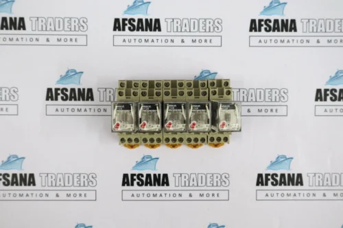 lot of 5 OMRON my2n 220/240 vac relay with base socket