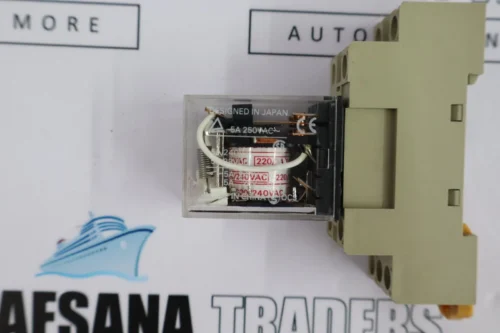 lot of 5 OMRON my2n 220/240 vac relay with base socket - Image 8
