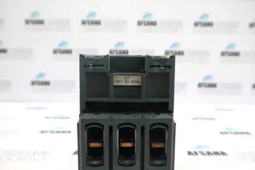 Schneider electric lc1d40ap7 3 pole contactor 440v-40A-230Vac coil - Image 11