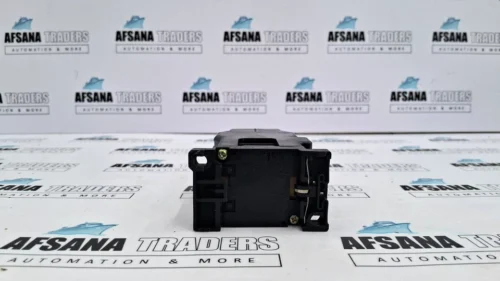 Fuji electric src50-2u/x (3a3b) auxiliary relay 100-110v 50/60hz - Image 9