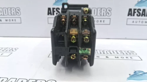 fuji electric src50-2u/x 100-110v 50,60hz 4a 2b auxiliary relay - Image 3
