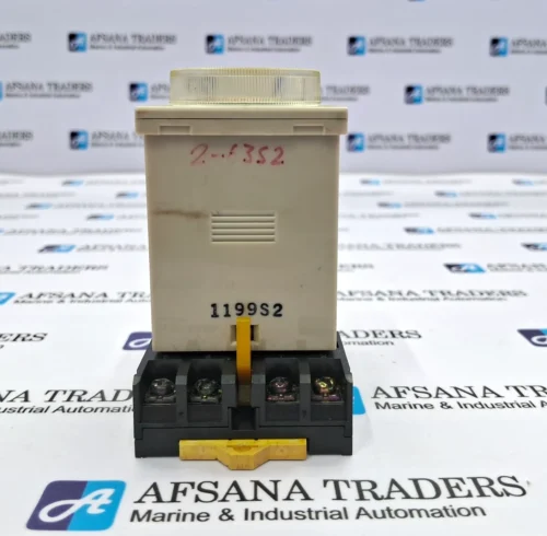 OMRON | H3CR-A8E | 0 TO 12 | SEC | TIMER WITH BASE - Image 4