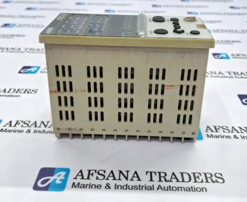 AZBIL | SDC25 | TEMPERATURE CONTROLLER “BACK SIDE SLIGHTLY CRECKED” - Image 4