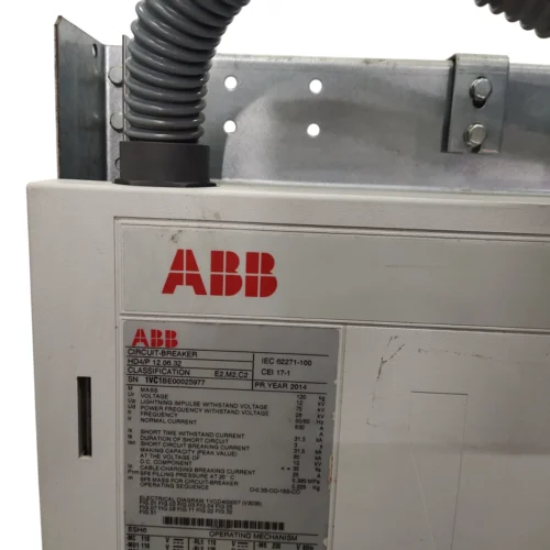 ABB | HD4/P | 12.06.32 | 630A | CIRCUIT-BREAKER - Image 2