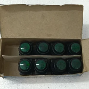 8X LOT YONGSUNG ELECTRIC YSPL3-06A VOLTAGE 6.3V1W CAP COLOR GREEN