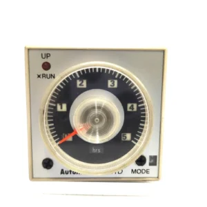 AUTONICS AT11D TIMER WITH BASE 0 TO 5 HRS 24VDC