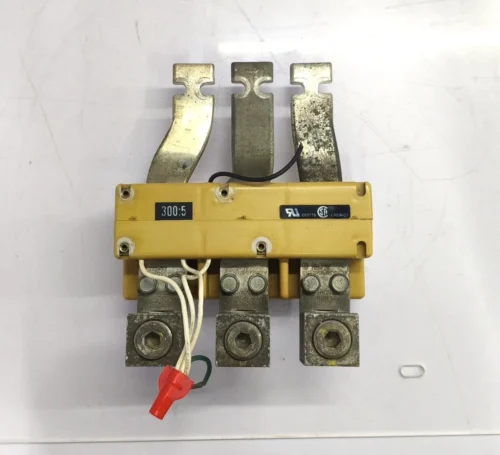 CUTLER-HAMMER EATON 300:5 E93779 LR89403 CURRENT TRANSFORMER