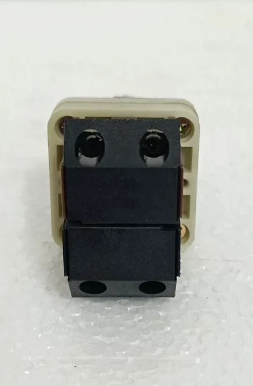 FUJI ELECTRIC AH30 S6R11 COMMAND SWITCH - Image 2