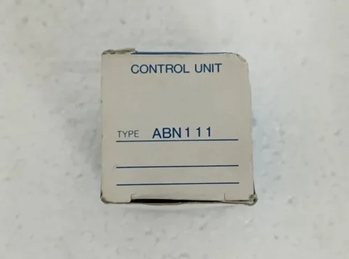 IDEC IZUMI CORP ABN 111 AC125V 5A AC300 3A CONTROL UNIT - Image 5