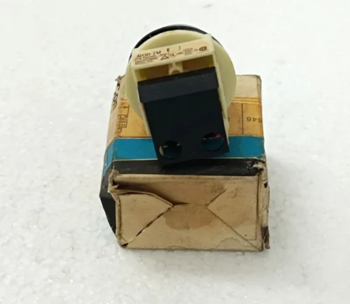 FUJI ELECTRIC AH30 ZMRE LAMP 30V 2W COMMAND SWITCH - Image 7