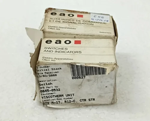 EAO 704.300.0 PART N 0645-0532 SWITCHES AND INDICATORS 2X LOT - Image 4