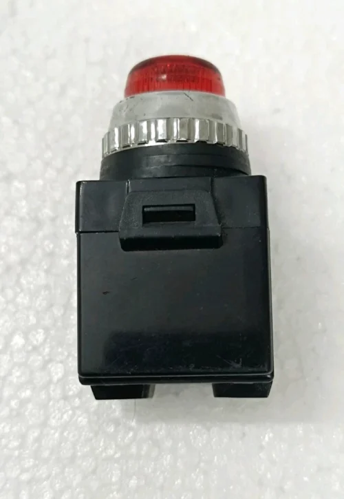 YONGSUNG ELECTRIC YSPL2-T11A P.V 110V 60Hz S.V 5.5V LAMP 6.3V 1W - Image 3