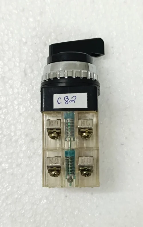 YONGSUNG ELECTRIC YS R3-211 250V 6A ROTARY SELECTOR SWITCH - Image 4