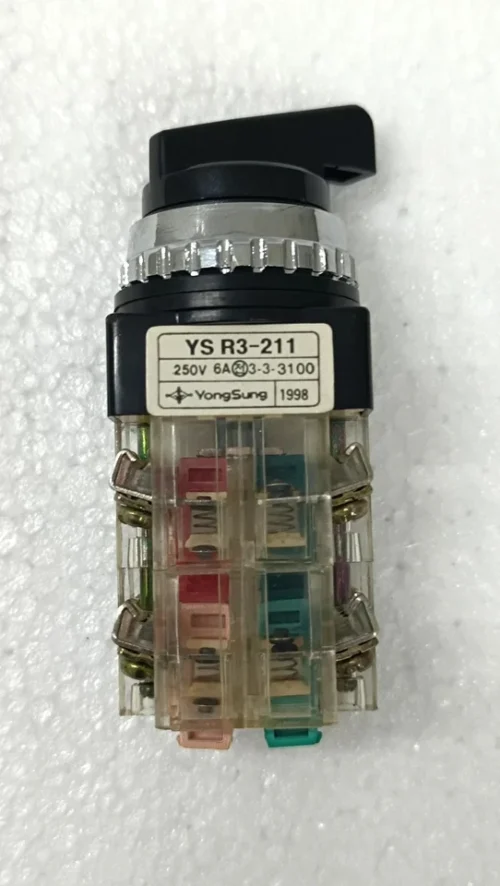 YONGSUNG ELECTRIC YS R3-211 250V 6A ROTARY SELECTOR SWITCH - Image 2
