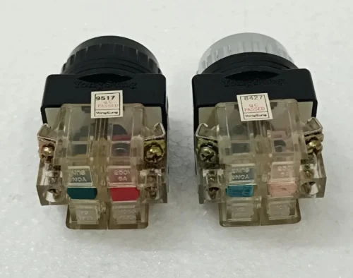 YONGSUNG ELECTRIC YS P13-11 250V 6A PUSH BUTTON RED 2X LOT - Image 5