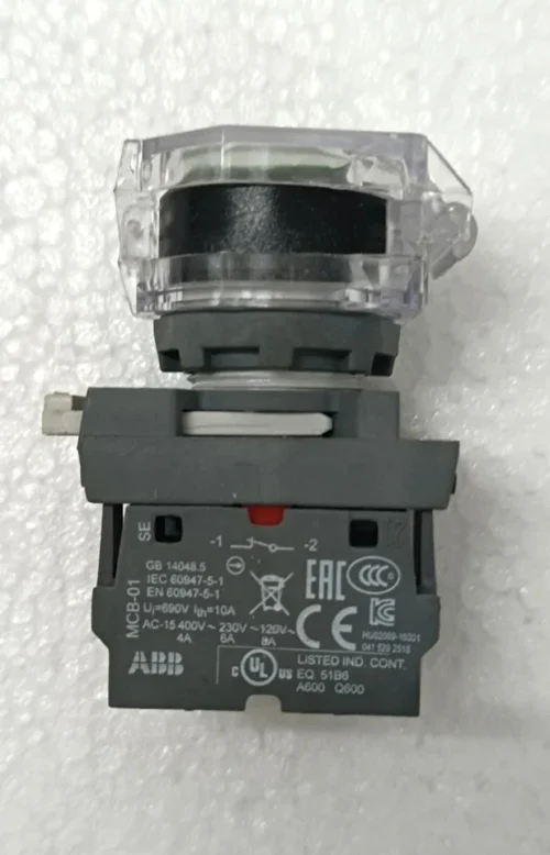 ABB MP1-42R-11 MCB-01 PUSH BUTTON GREEN 3X LOT - Image 3