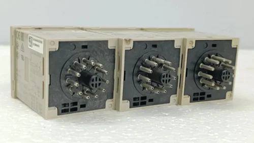 OMRON H3CR-A 0 TO 12 SEC TIMER 100-240V 50/60Hz 3X LOT - Image 7