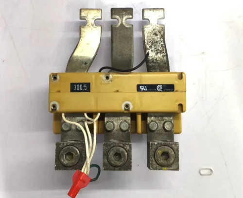 CUTLER-HAMMER EATON 300:5 E93779 LR89403 CURRENT TRANSFORMER - Image 10