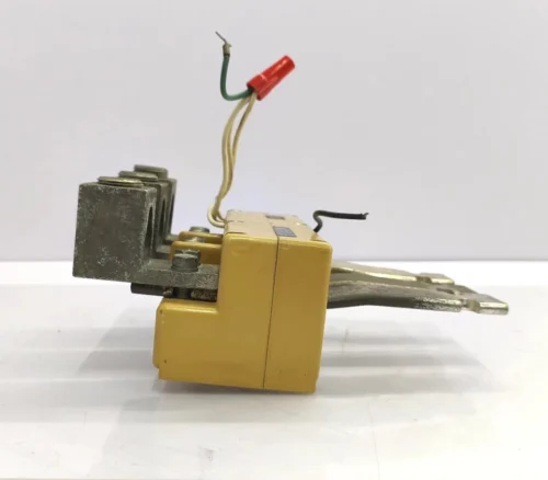 CUTLER-HAMMER EATON 300:5 E93779 LR89403 CURRENT TRANSFORMER - Image 4