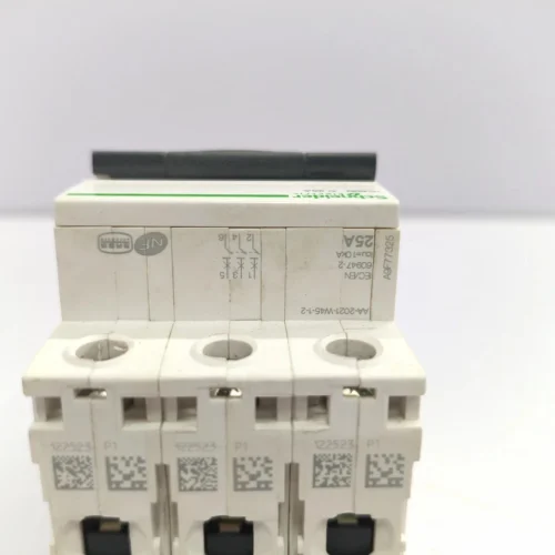 SCHNEIDER ELECTRIC IC60N C 25A MINIATURE CIRCUIT BREAKER 3POLE - Image 9