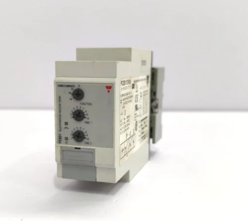 CARLO GAVAZZI PCB01DM24 ASYMMETRICAL RECYCLER TIMER PCB01 WITH BASE - Image 2
