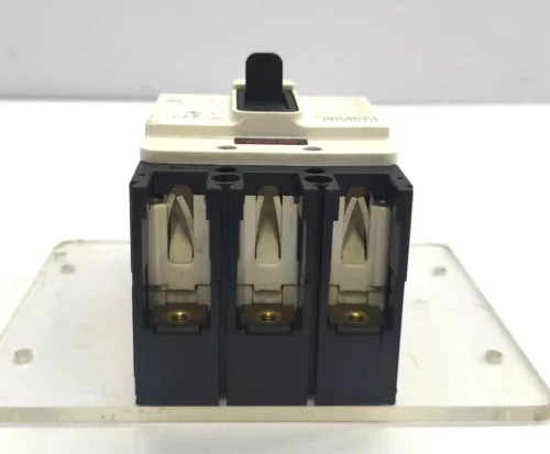 HYUNDAI HGM 100E MOLDED CASE CIRCUIT BREAKER 32A 3POLE - Image 3