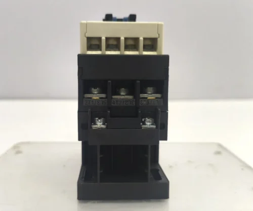 HYUNDAI HGC 25 MAGNETIC CONTACTOR 45A - Image 3