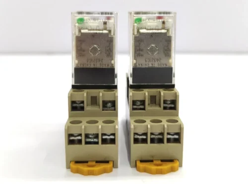 OMRON MY2N-GS RELAY WITH BASE 0851CX 24VDC LOT OF 2X - Image 3